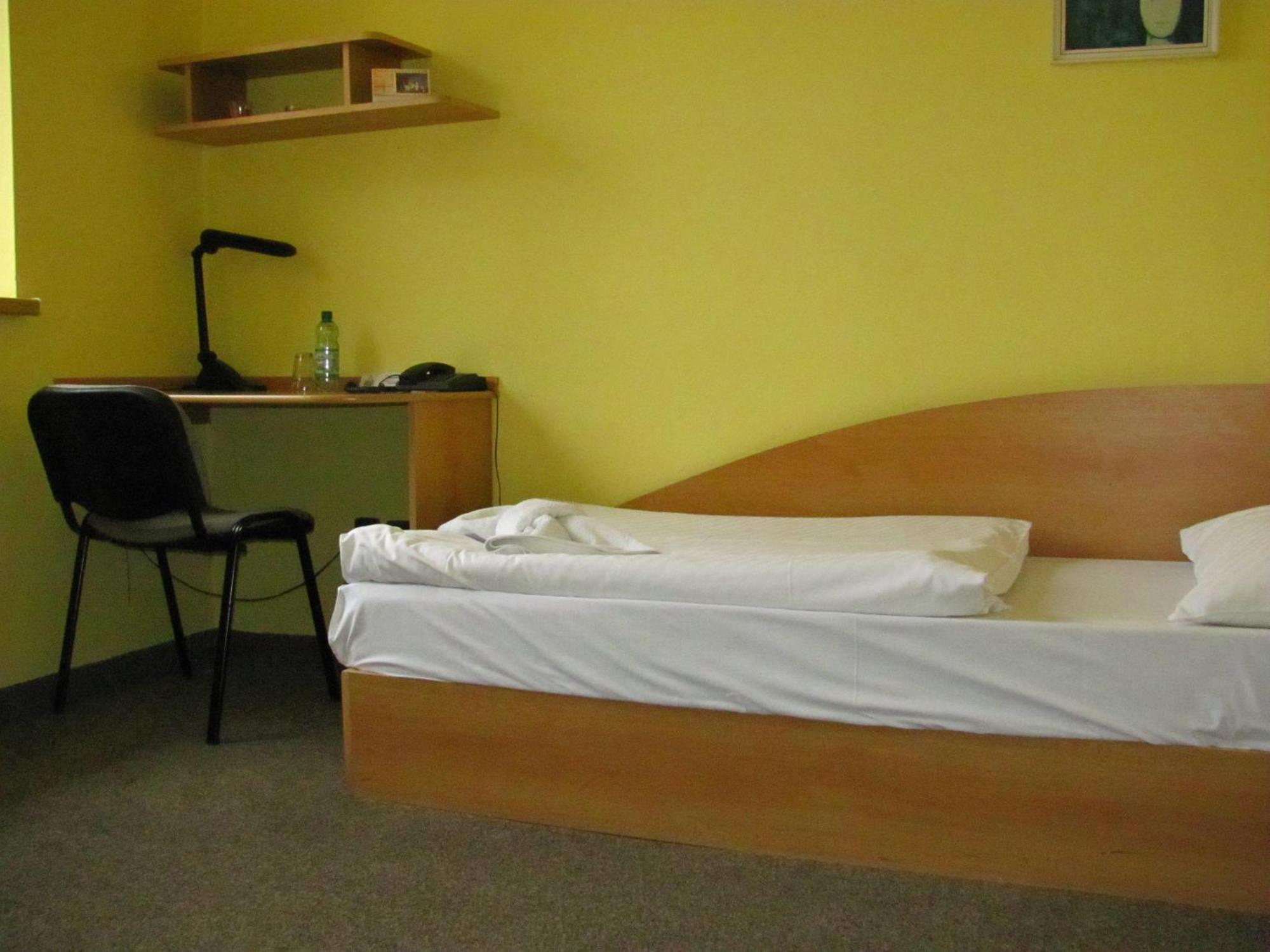 Hotel Isora Ostrava Luaran gambar