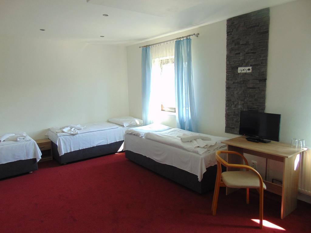 Hotel Isora Ostrava Luaran gambar